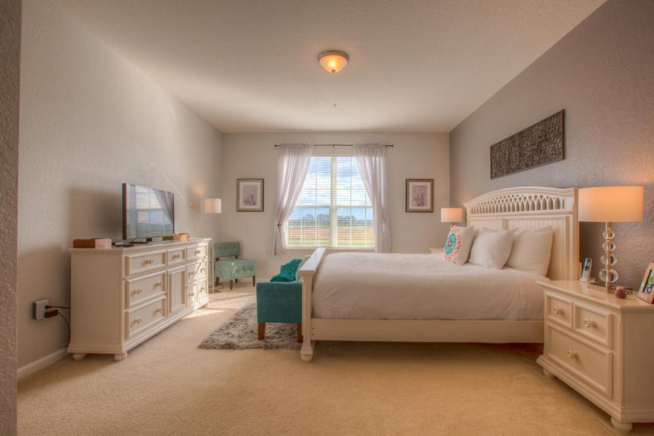Stunning Lakeview Condo Wprivate Balcony キシミー エクステリア 写真