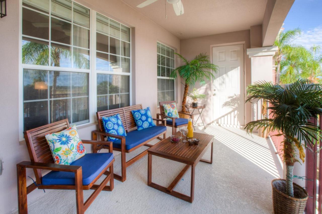 Stunning Lakeview Condo Wprivate Balcony キシミー エクステリア 写真