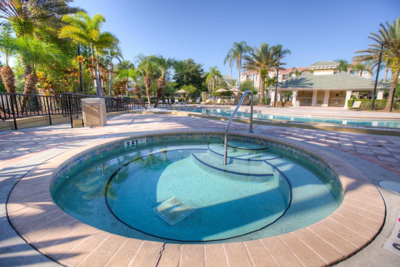 Stunning Lakeview Condo Wprivate Balcony キシミー エクステリア 写真