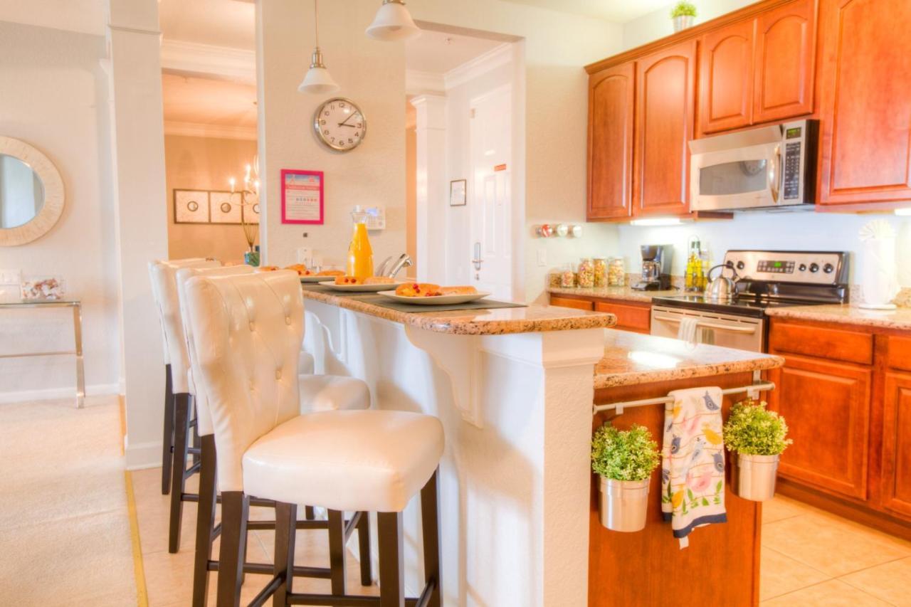 Stunning Lakeview Condo Wprivate Balcony キシミー エクステリア 写真